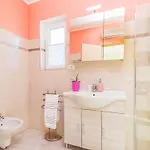By Interhome * Tinjan